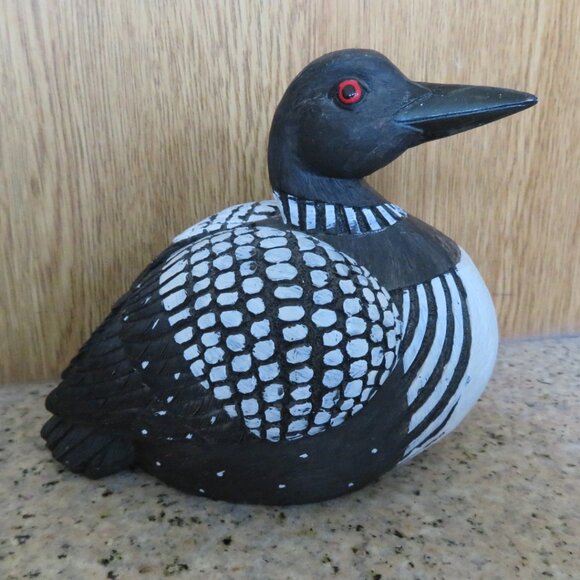 LOON Money Bank Vintage Resin (109V) - Picture 1 of 5